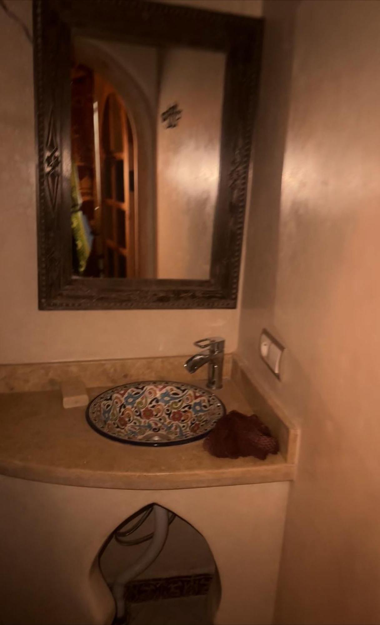 Dar Al Mansoura Riad เชฟชาอูน ภายนอก รูปภาพ